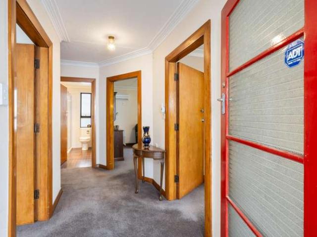 House for sale in Otakou