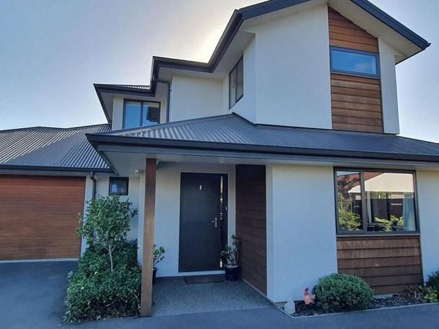House for rent in Chaslands, Canterbury