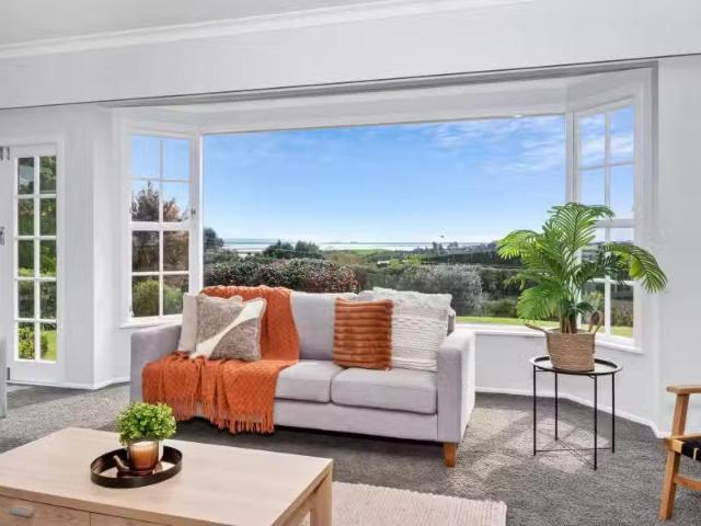 House for sale in Whakamarama, Bay Of Plenty