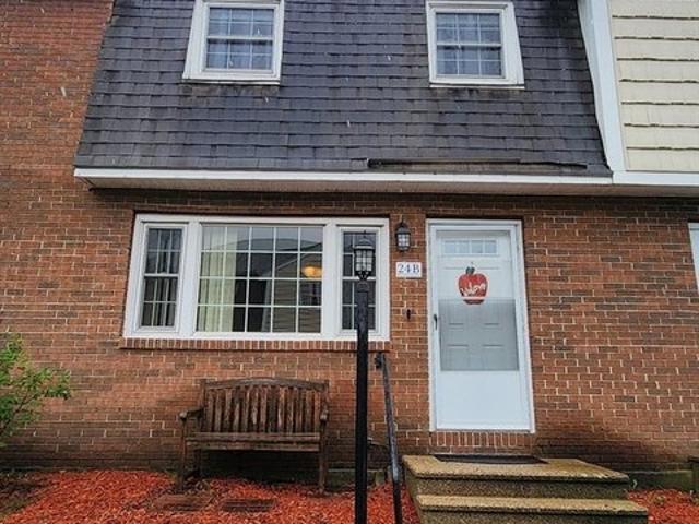 Condo for sale in Lowell, Massachusetts