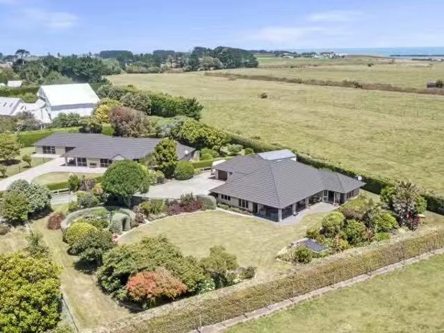 House for sale in Taranaki