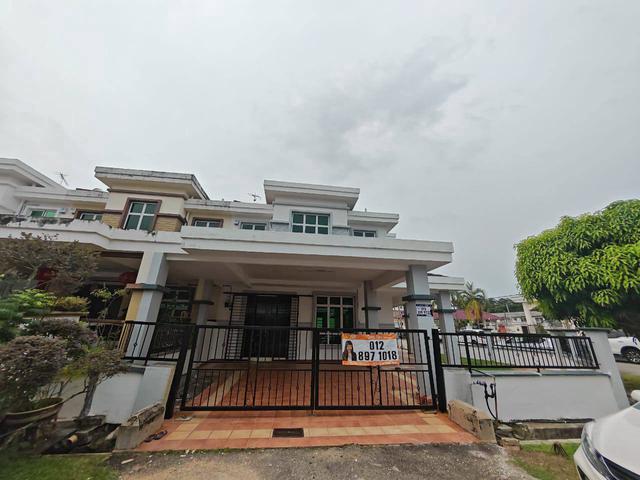 Terraced House for rent in Malaka