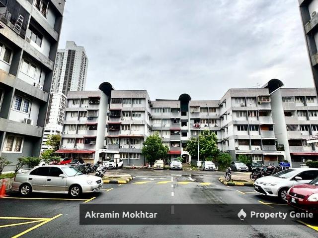 Apartment for sale in Desa Pandan