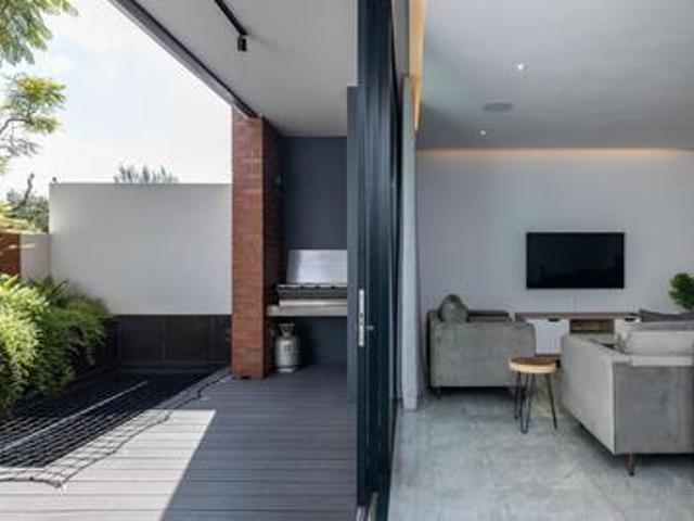 Apartment for sale in Waterkloof, Gauteng