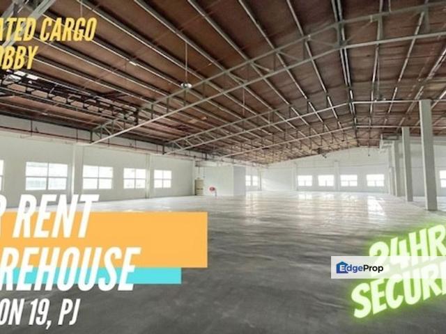 Warehouse for rent in Petaling, Damansara Damai