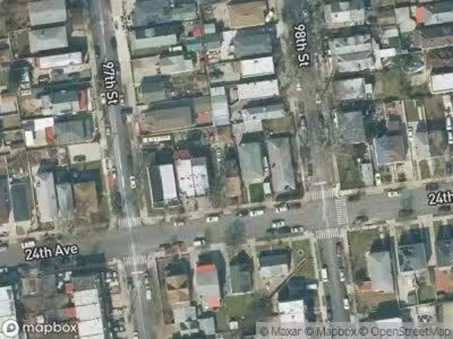 House for sale in Jackson Heights House for sale in Jackson Heights