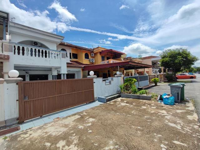 Terraced House for sale in Semabok, Malaka
