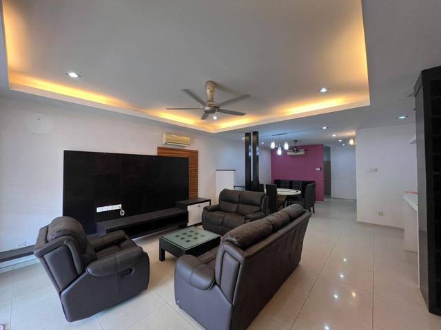 Terraced House for sale in Malaka