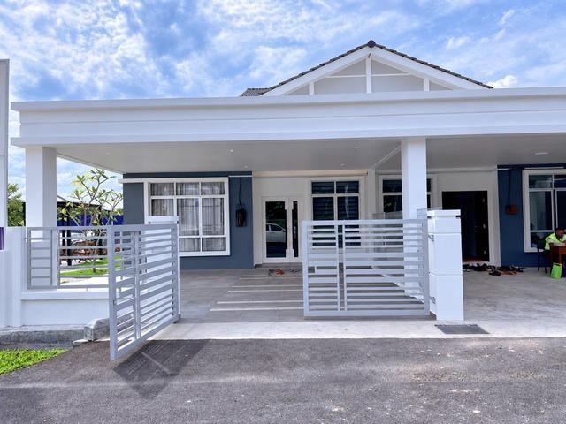 Terraced House for sale in Malaka