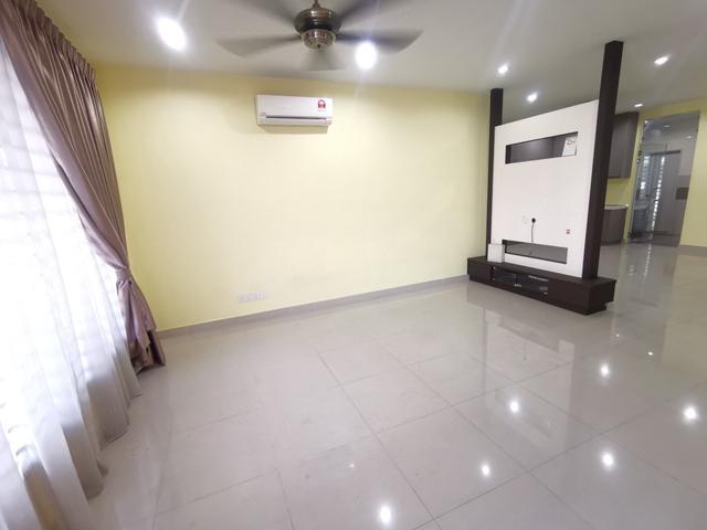 Townhouse for sale in Petaling, Subang Jaya