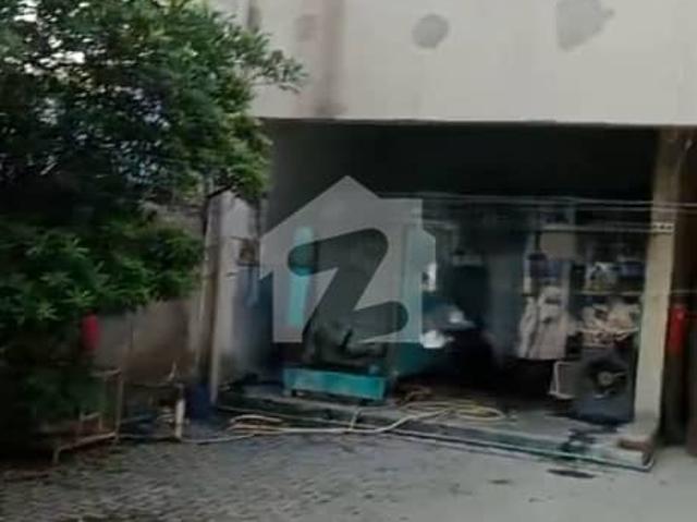 Commercial for rent in لاہور, لاہور ڈویژن