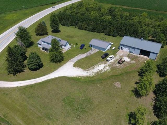 House for sale in Mediapolis, Iowa