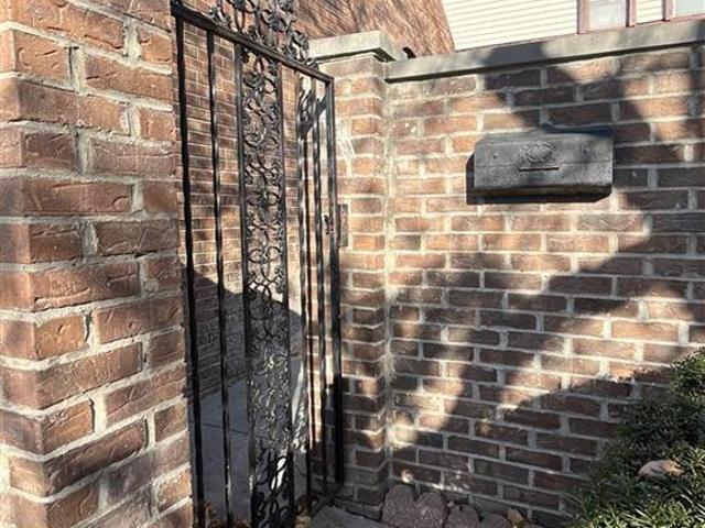 Condo for sale in Southfield, Michigan