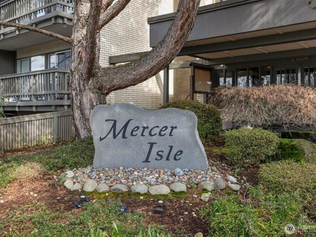 Condo for sale in Mercer Island, Washington