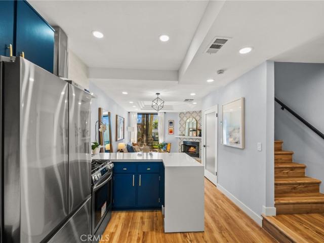 Townhouse for sale in Canoga Park, California