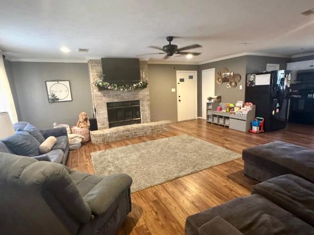 House for sale in Crockett, Texas