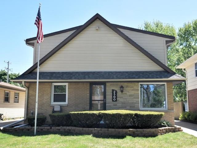 House for sale in Wauwatosa, Wisconsin