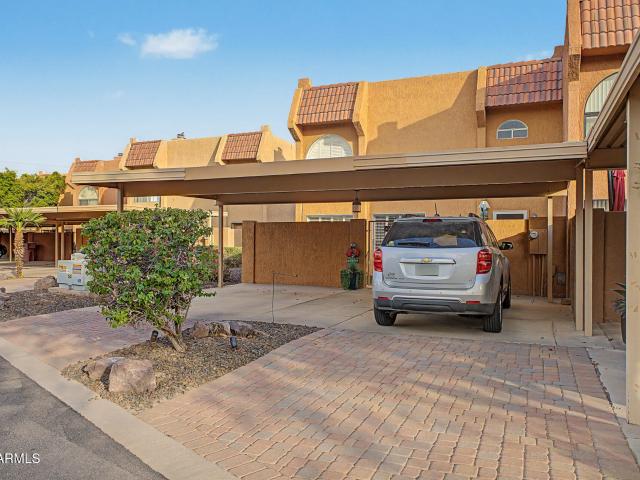 Townhouse for sale in Scottsdale, Arizona