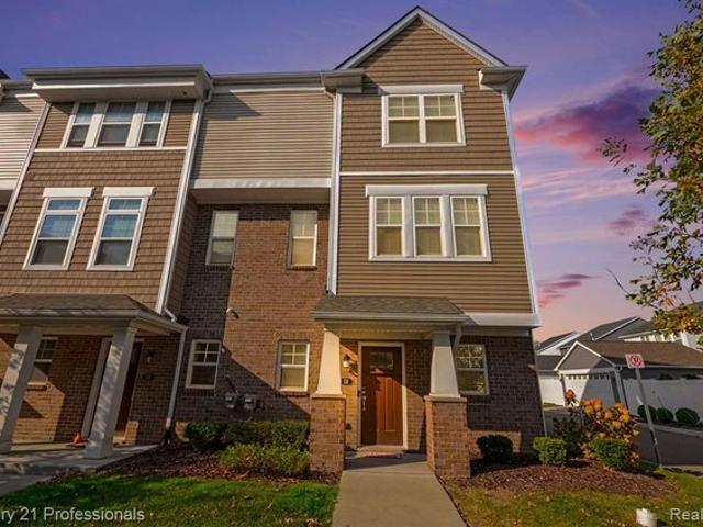 Townhouse for sale in Royal Oak, Oakland County