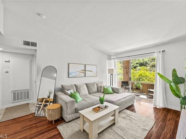 Condo for sale in Corona, California