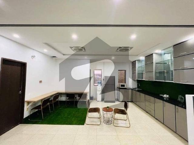 Office for rent in Faisalabad, Islamabad Capital Territory