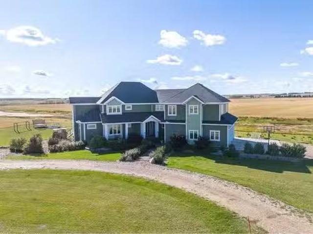 House for sale in Alberta