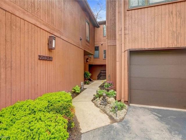 Condo for sale in Olmsted Falls, Ohio