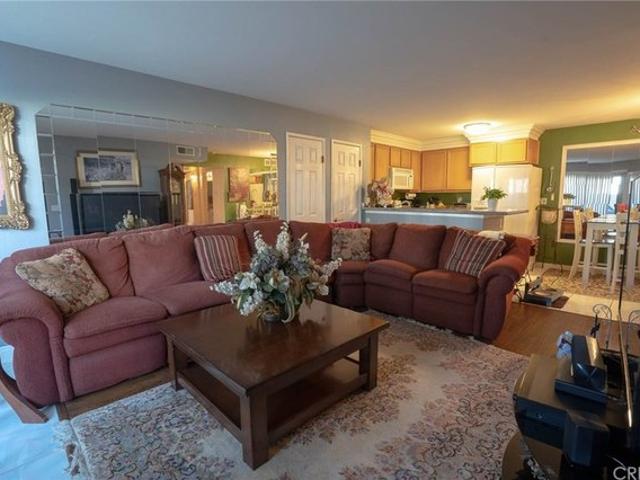Condo for sale in Canyon Country, California