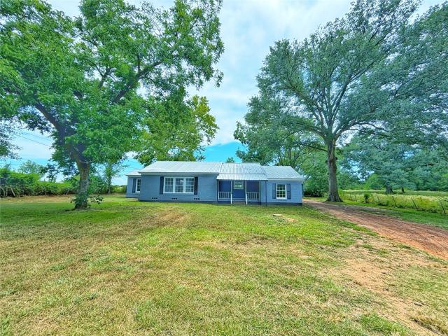 House for sale in Crockett, Texas