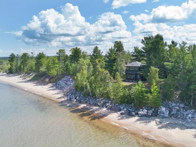 House for sale in Marquette, Michigan