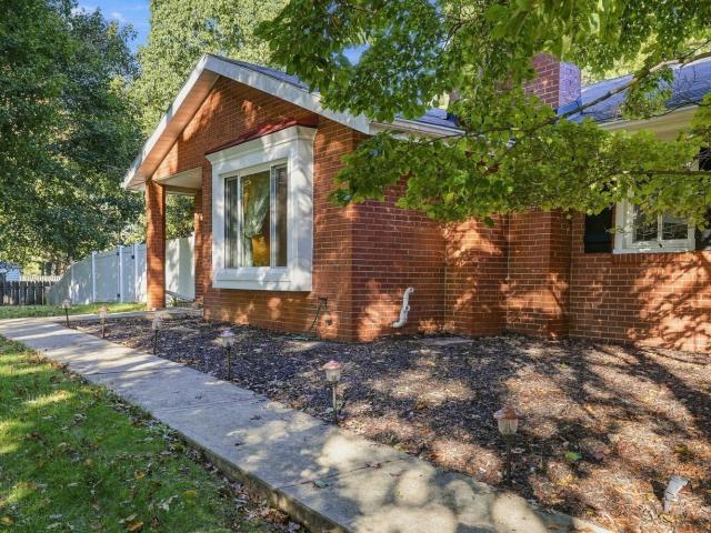 House for sale in Hampton Township, Allegheny County