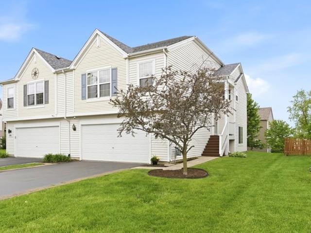 Townhouse for sale in Joliet, Illinois