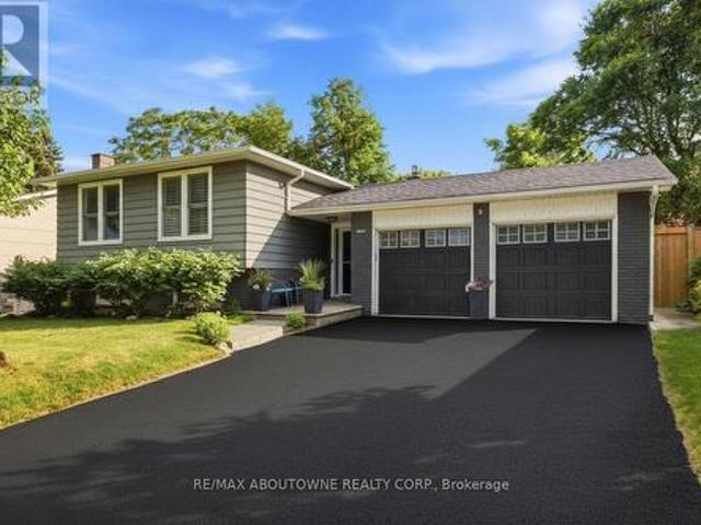 House for sale in Oakville, Ontario