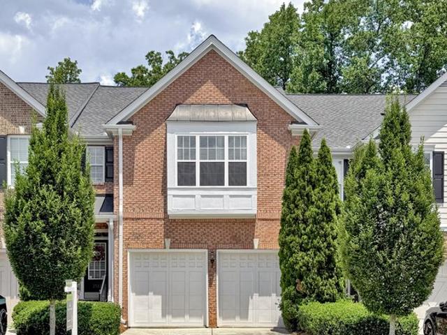 Townhouse for sale in Duluth, Georgia