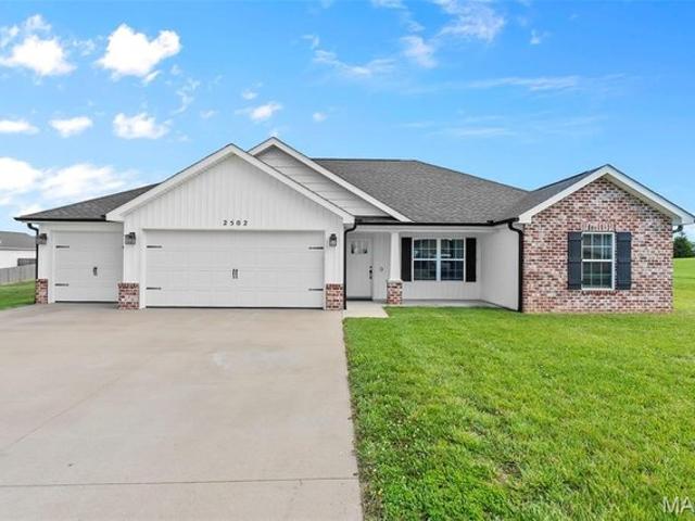 House for sale in Jackson, Missouri