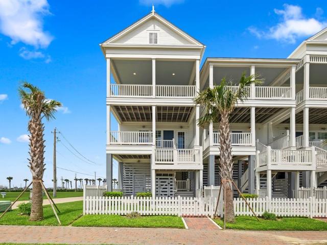 Townhouse for sale in Galveston