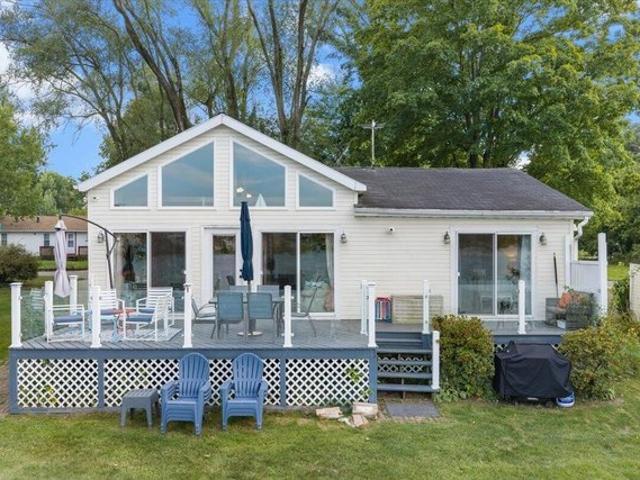 House for sale in Dowagiac, Michigan