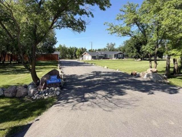 House for sale in Alberta