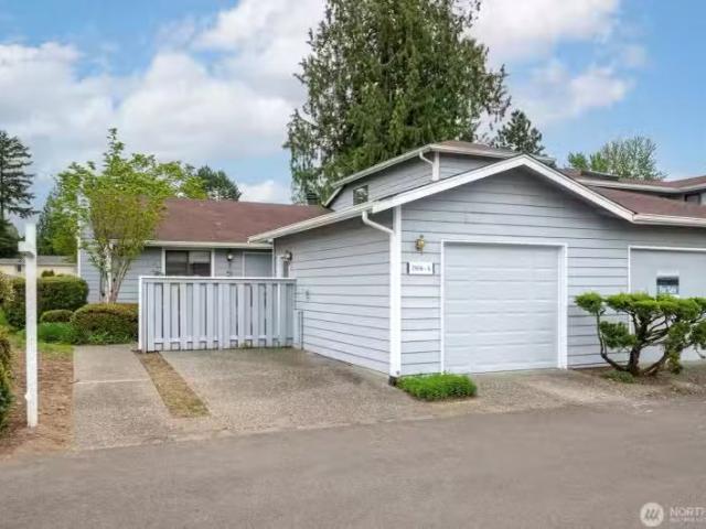 Condo for sale in Kent