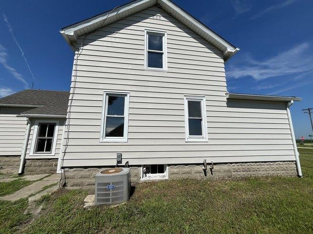 House for sale in Ashton, Illinois
