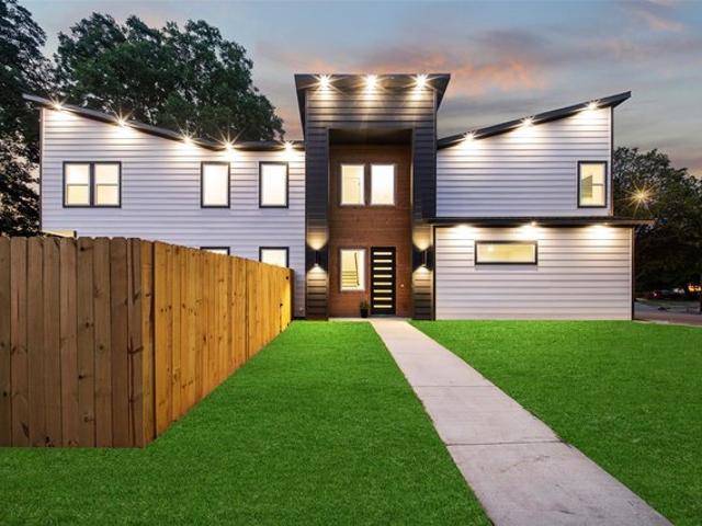 House for sale in Dallas, Texas