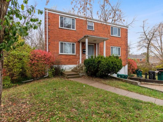 House for sale in Roselawn, Ohio