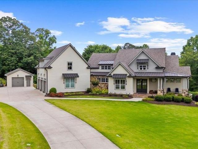 House for sale in Canton, Georgia