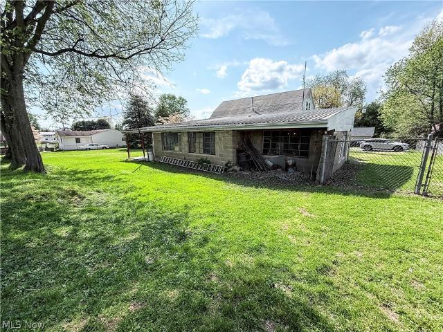 House for sale in Vienna, West Virginia