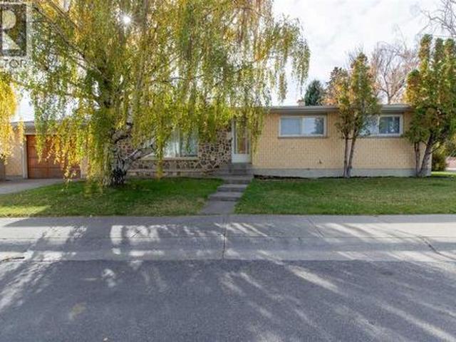 House for sale in Majestic Place, Lethbridge