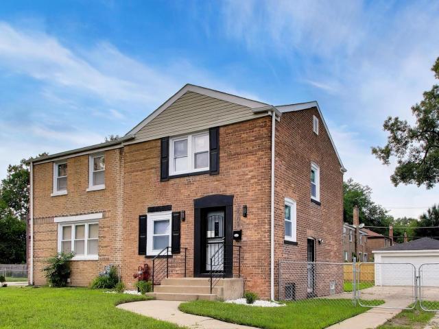 Townhouse for sale in Chicago Park, Illinois