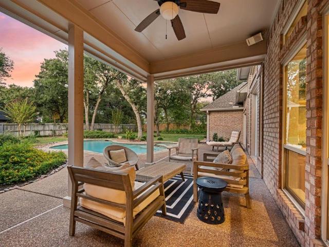 House for sale in Highland Meadows, Colleyville