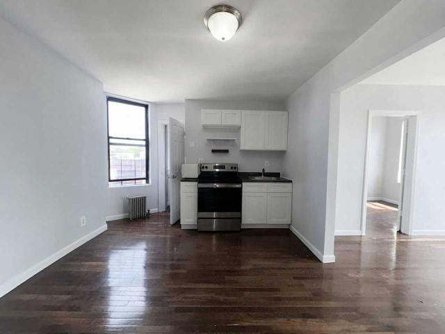 Apartment for rent in The Bronx, Arverne