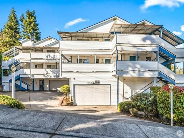 Condo for sale in Everett, Washington