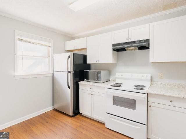 Condo for sale in Adams, Athens